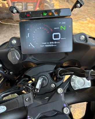 Benelli trk 702x