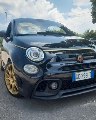 Auto 595 Scorpioneoro anno 2021