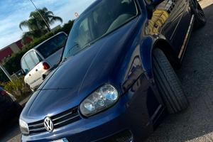 VOLKSWAGEN Golf 4ª serie - 2001