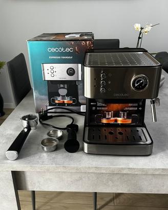 Macchina per caffè professionale CecoTec