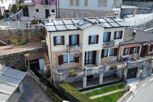 CASA SEMINDIPENDENTE A BOSCO CHIESANUOVA