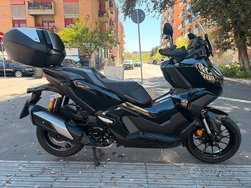 ADV 350 (2025)