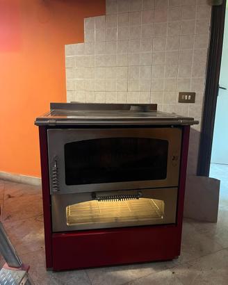 Stufa a legna con forno
