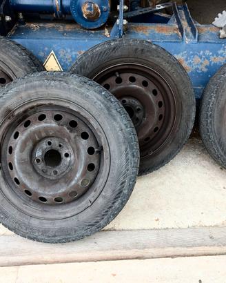 Cerchi 4x98 Punto Panda 500 165/70 R14