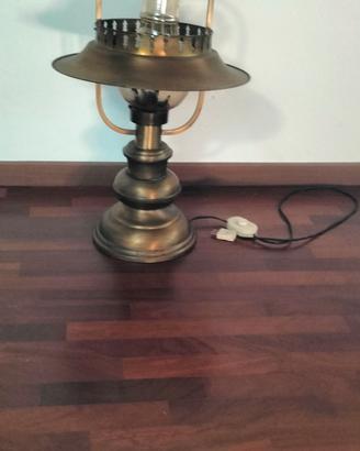 Lampada d'epoca funzionante 