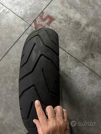 Pneumatici BRIDGESTONE anteriore e posteriore 50 %