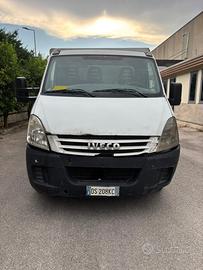 Vendita camion a piastre refrigerato