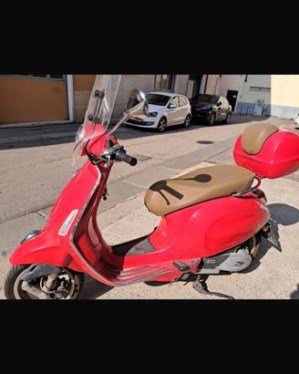 Vespa primavera cilindrata 150