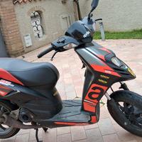 APRILIA SR MOTARD + marmitta GIANNELLI