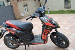 APRILIA SR MOTARD