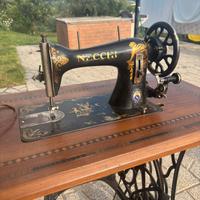 MACCHINA DA CUCIRE NECCHI ANTICA