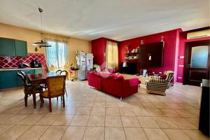 VILLA SINGOLA A CIVIDATE AL PIANO