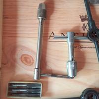 attrezzatura per maschiatura 