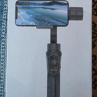 Stabilizzatore 3 assi per riprese con smartphone