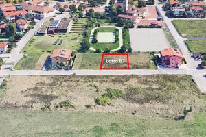 Terreni edificabili in posizione esclusiva