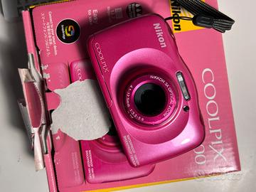 Nikon coolpix w100