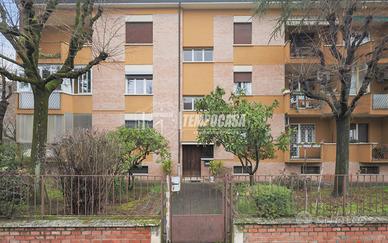 4 LOCALI CON SOFFITTA ABITABILE