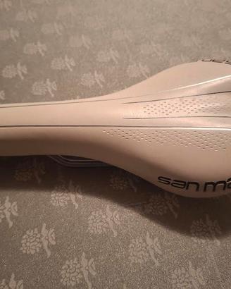 Sella per bici da corsa