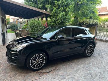 PORSCHE MACAN BEN TENUTA