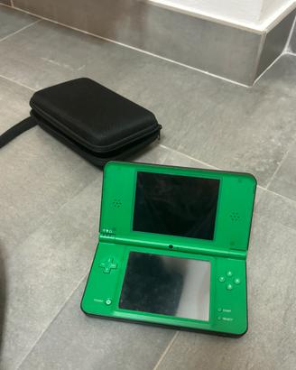 Nintendo DS XL verde + card da 100 giochi (rari)