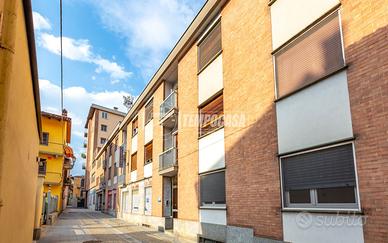 CHIVASSO 4 LOCALI CON CANTINA