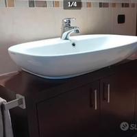Lavandino bagno da appoggio completo di rubinetter