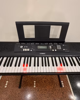 Tastiera Yamaha EZ-220+supporto da  pavimento