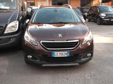 Peugeot 2008 1.6 e-HDi 92 CV Stop&Start Allure - 2