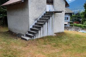 Cascina con terreno
