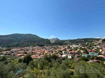 3 LOCALI A LA SPEZIA