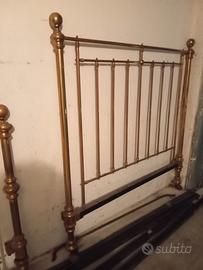 Letto antico in ottone