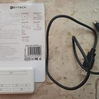 Lettore schede memoria vari formati