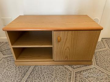 Mobile in legno con anta