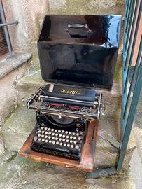 Olivetti m20 macchina da scrivere con custodia