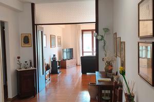 Appartamento semi-indipendente a Massa (Ms)