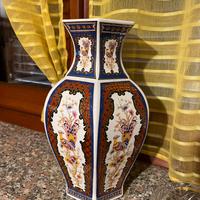 Vaso Bassano e Gatti h cm 37  pari al nuovo.