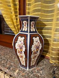 Vaso Bassano e Gatti h cm 37  pari al nuovo.