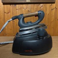 Ferro da stiro a vapore