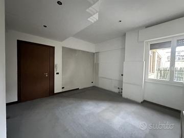 Ufficio Verona [Cod. rif 3132592ACU]