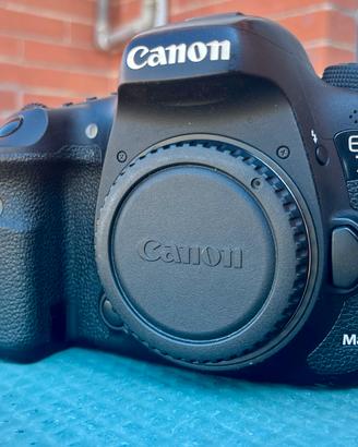 Canon EOs 7D mark II - solo corpo