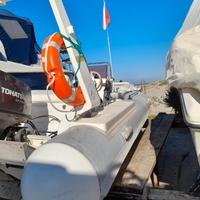 Gommone super accessoriato eco GPS tappezzeria nuo