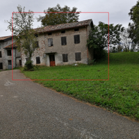 Due rustici da ristrutturare