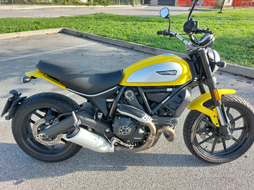 Scrambler Ducati 800