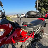 Ducati Hypermotard 796 patente A2