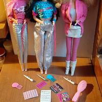 3 barbie Rockstar rokers e Derek  con accessori