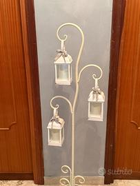 Piantana Shabby con 3 lanterne