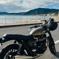 Triumph Street Twin 900 2021