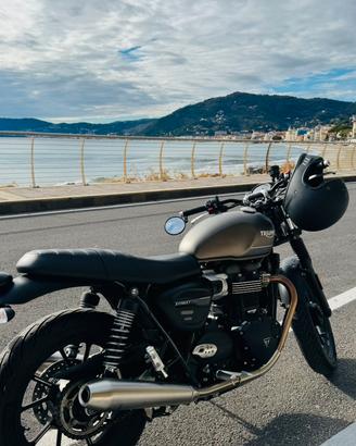 Triumph Street Twin 900 2021