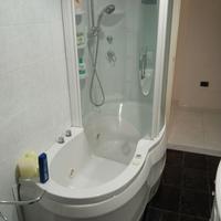 vasca e doccia idromassaggio