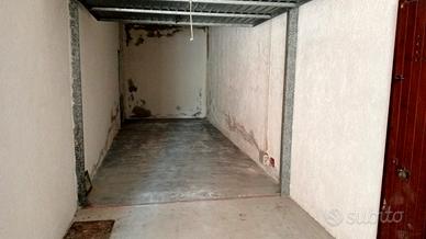 Garage + magazino